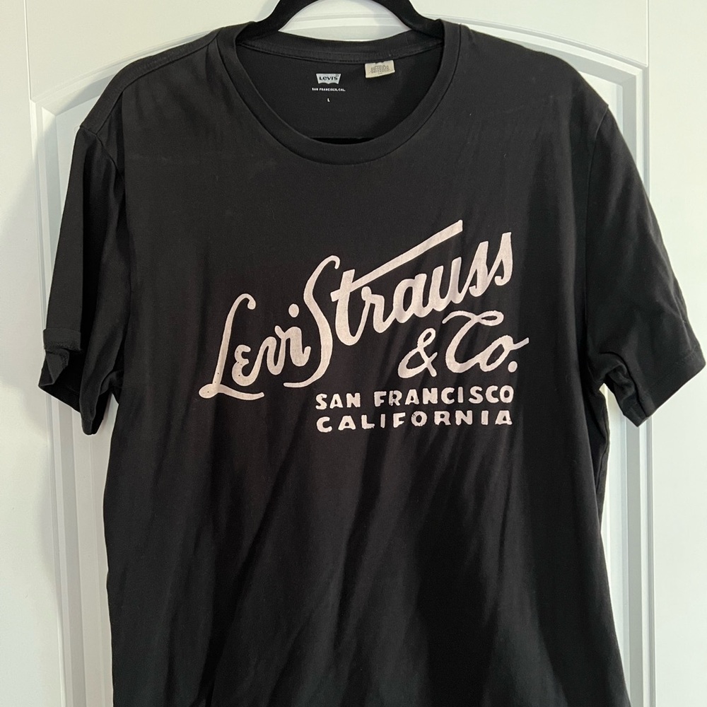 Levi Shirt